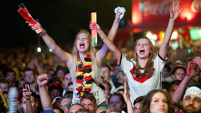 Wer ein Public Viewing veranstaltet, muss die Regeln des Ausrichters beachten © Getty Images