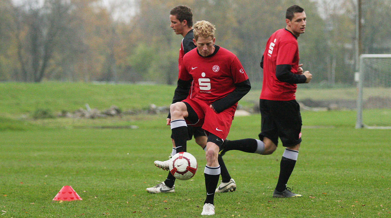 Immer am Ball bleiben! Das gilt auch für das Ausdauertraining in der Vorbereitungszeit © DFB