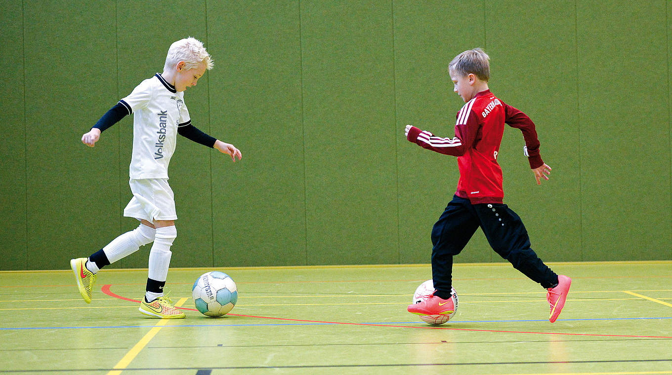 Schult Techniken und Druckbedingungen: das Komplextraining © DFB