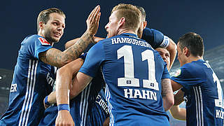 Dennis Diekmeier (links) jubelte beim 3:1 des HSV in Köln. Er selbst traf als Profi noch nie! © 2017 Getty Images