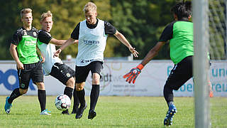 Widmen sich dem schnellen Umschaltspiel im Training: die U 19-Junioren von Hannover 96 © DFB