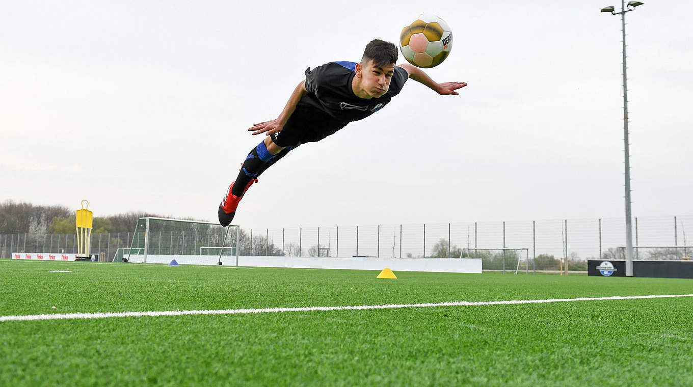 Den Kopfball als Trainingsinhalt nicht vergessen! © Conny Kurth