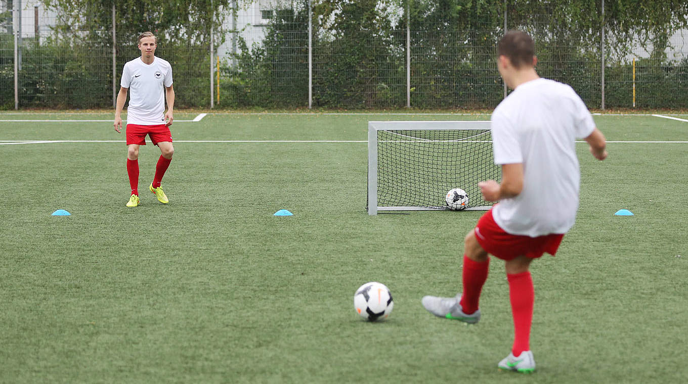 Trotz aller Einschränkungen: Endlich trifft man auch die Kollegen wieder! © Philippka-Sportverlag