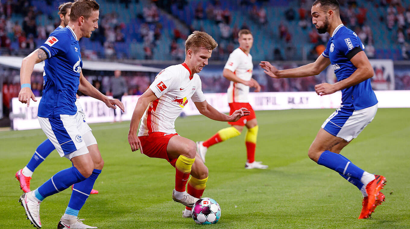 Dani Olmo zeigte gegen den FC Schalke 04 eine starke Leistung. © 