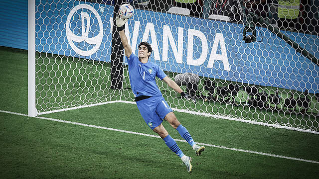 Der marokkanische Keeper Bono glänzt gerade bei der WM mit herausragenden Leistungen. © getty images