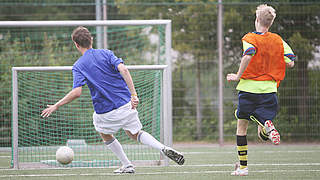 Nach einem Treffer sofort umschalten: fußballspezifisches Ausdauertraining! © Axel Heimken