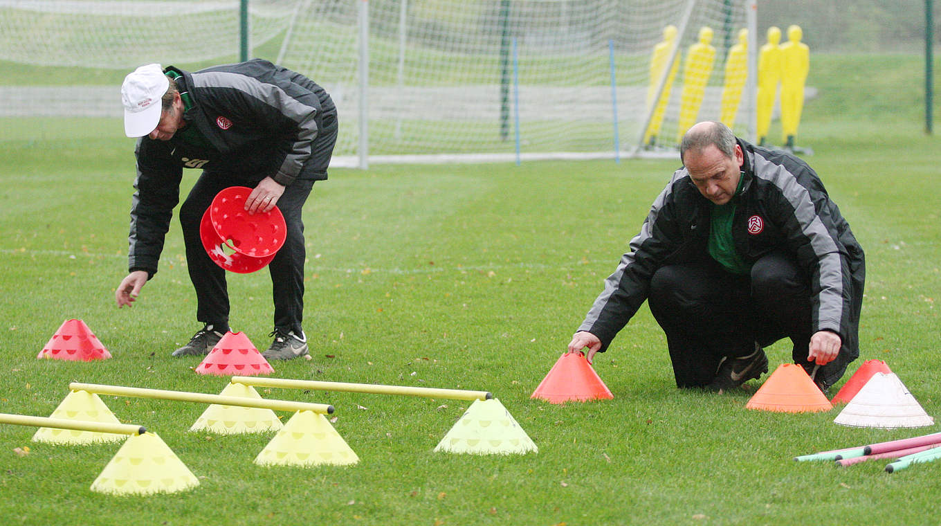 Der Kreativität der Trainer sind beim Geschicklichkeitstraining keine Grenzen gesetzt! © Klaus Schwarten