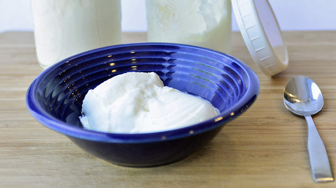 Mit Milchsäurebakterien angereicherter probiotischer Joghurt gilt als 'Functional Food'! © Copyright - 2014 Portland Press Herald