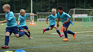 Thema der Einheit: Ist es sinnvoll, mit den Kleinen die Kondition zu trainieren? © DFB