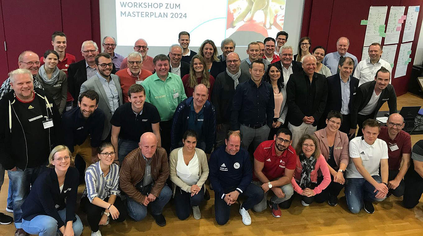 Workshop zum Masterplan: Vertreter von 34 Amateurvereinen waren dabei © DFB