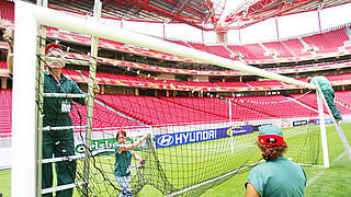 Auch bei den Amateuren werden die Tore bald wieder aufgebaut! © 2004 AFP